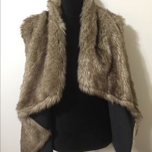 Faux fur vest size medium